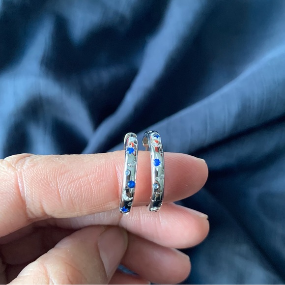 ◾️925 Sterling Silver Cubic Zirconia Hoop Earrings - Picture 5 of 6